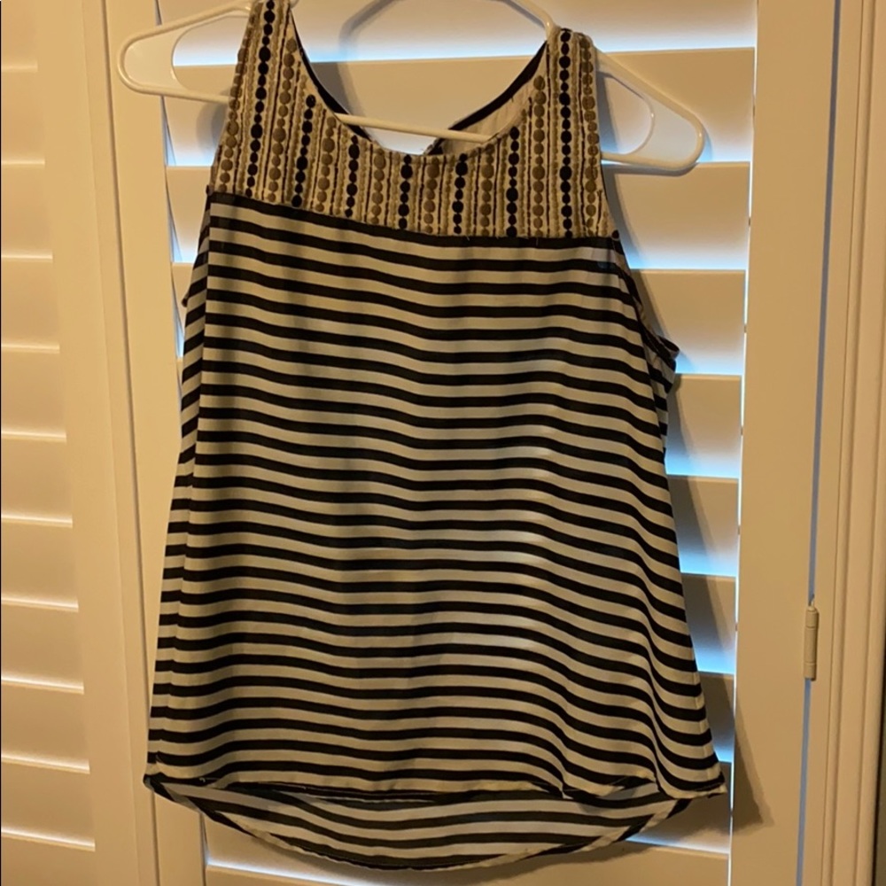 Sleeveless top